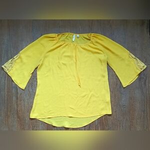 Tacera Yellow 3/4 Bell Sleeve Blouse Size Large